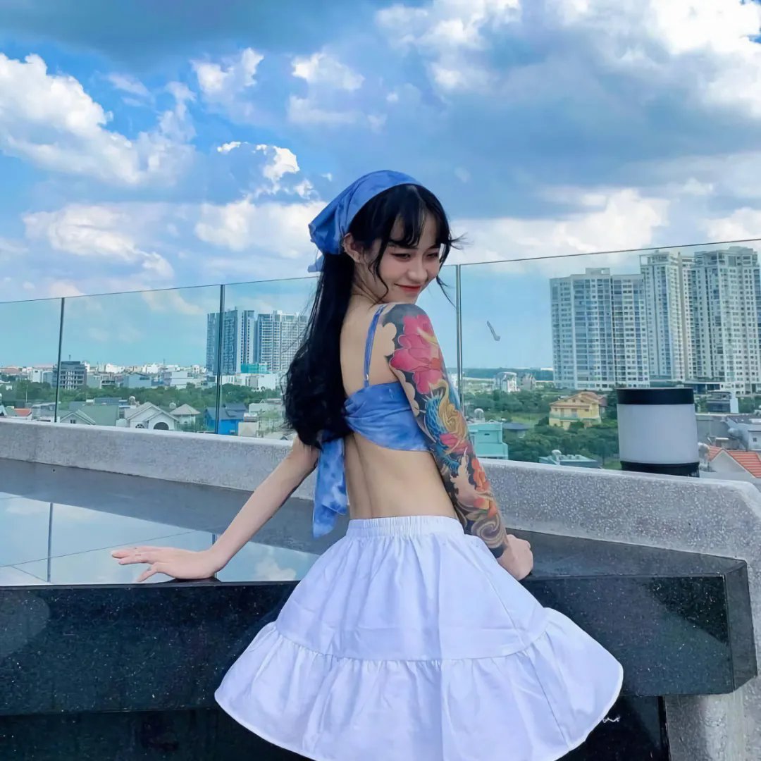 开麦拉狂想曲封面